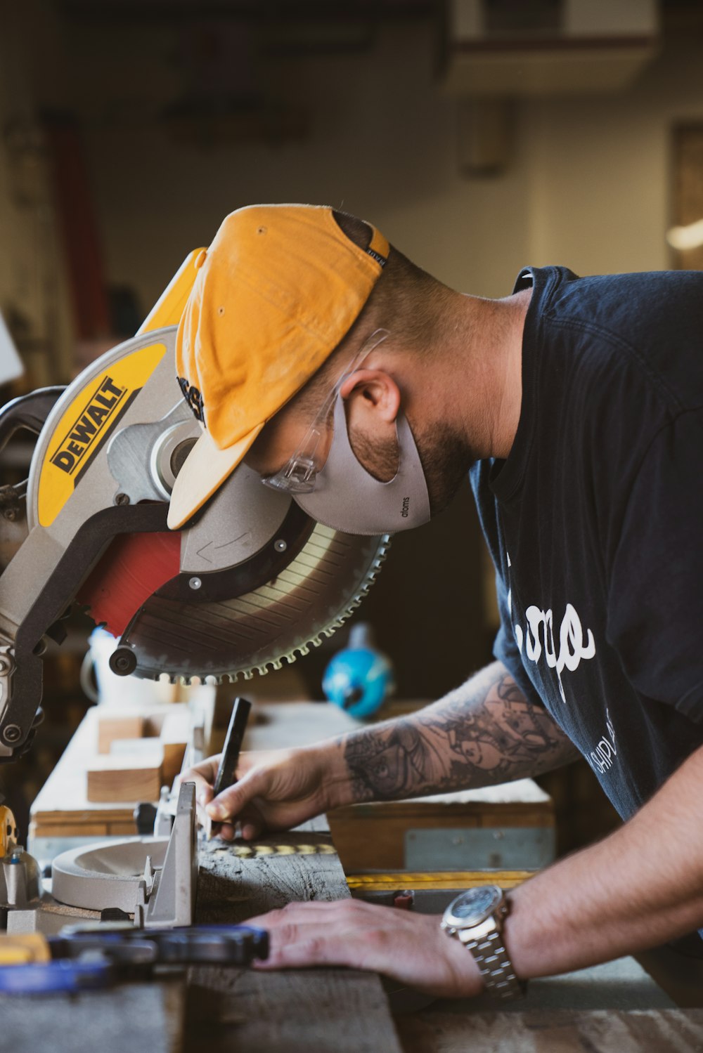 Rolladenbau & Reparaturen